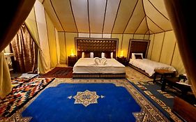 Sahara Luxury Camp